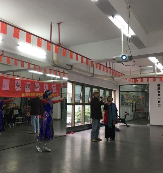 {黄石街居养中心}“三八女人天，亮丽伊人节”——妇女节庆祝活动